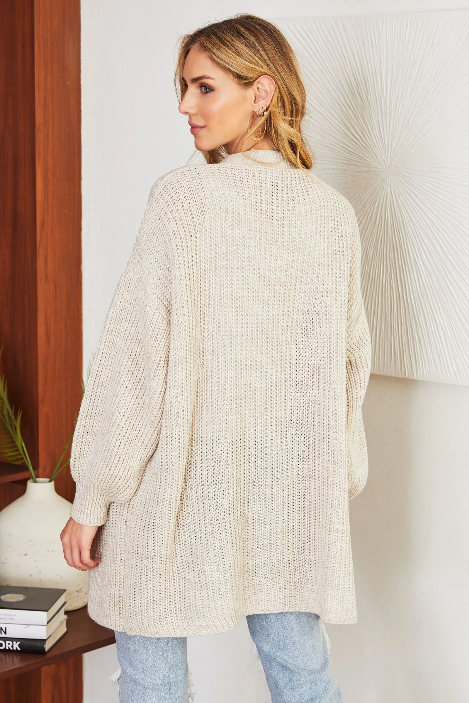 Beige Knit Front Pocket Bishop Sleevle Mid Length Venti Cardigan 9/18/24 8929