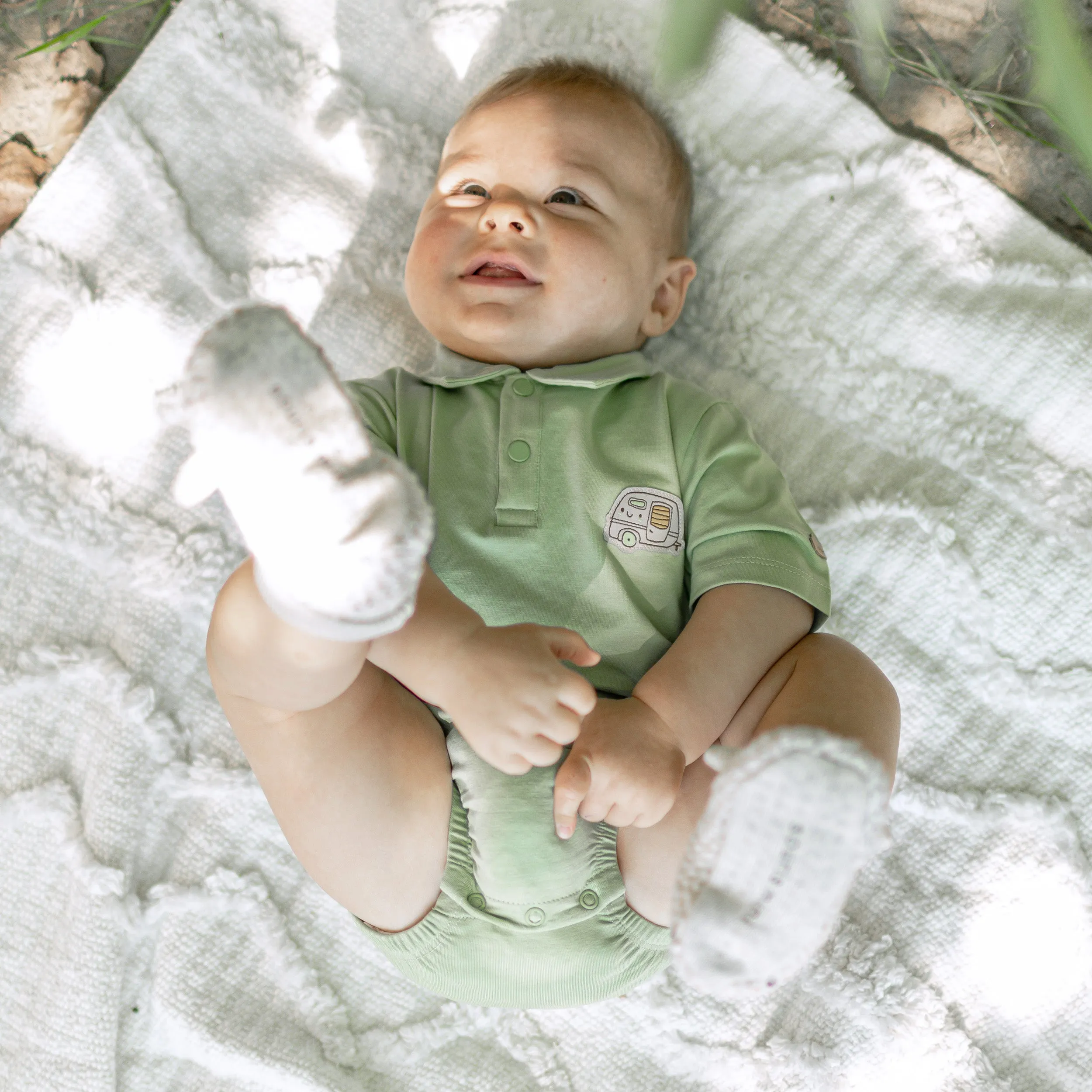 Cache-couche vert pâle en coton biologique, naissance || Light green bodysuit in organic cotton, newborn