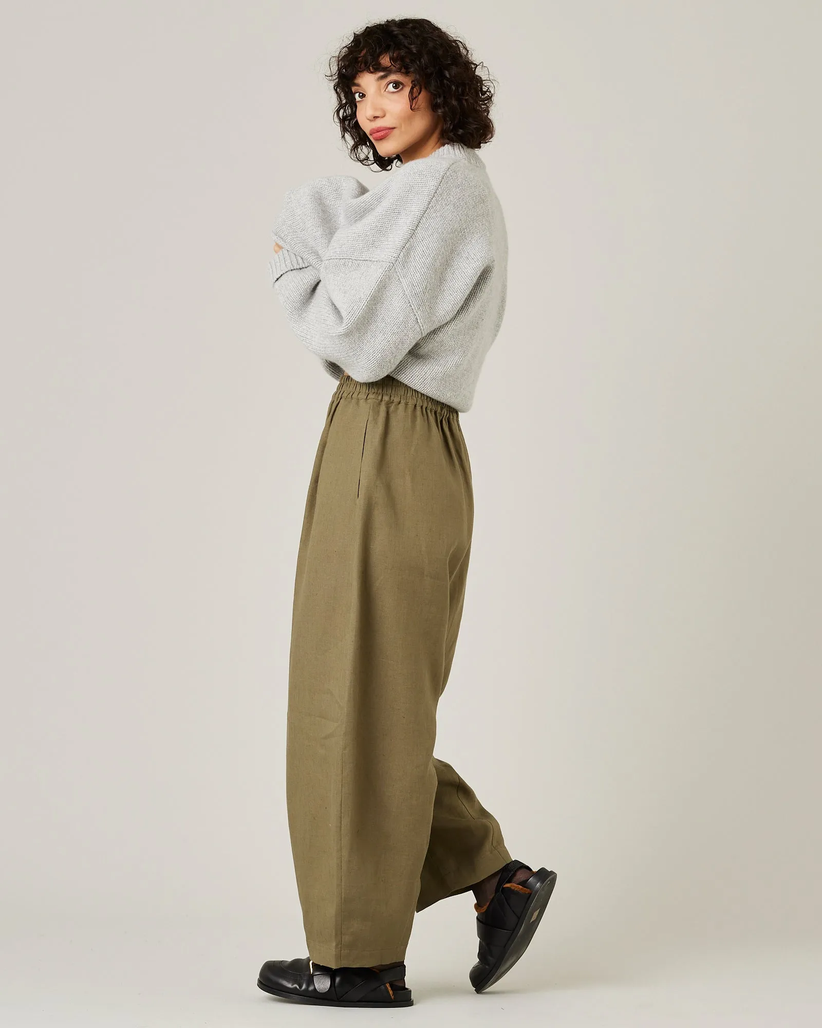 Daisy Khaki Linen Trousers