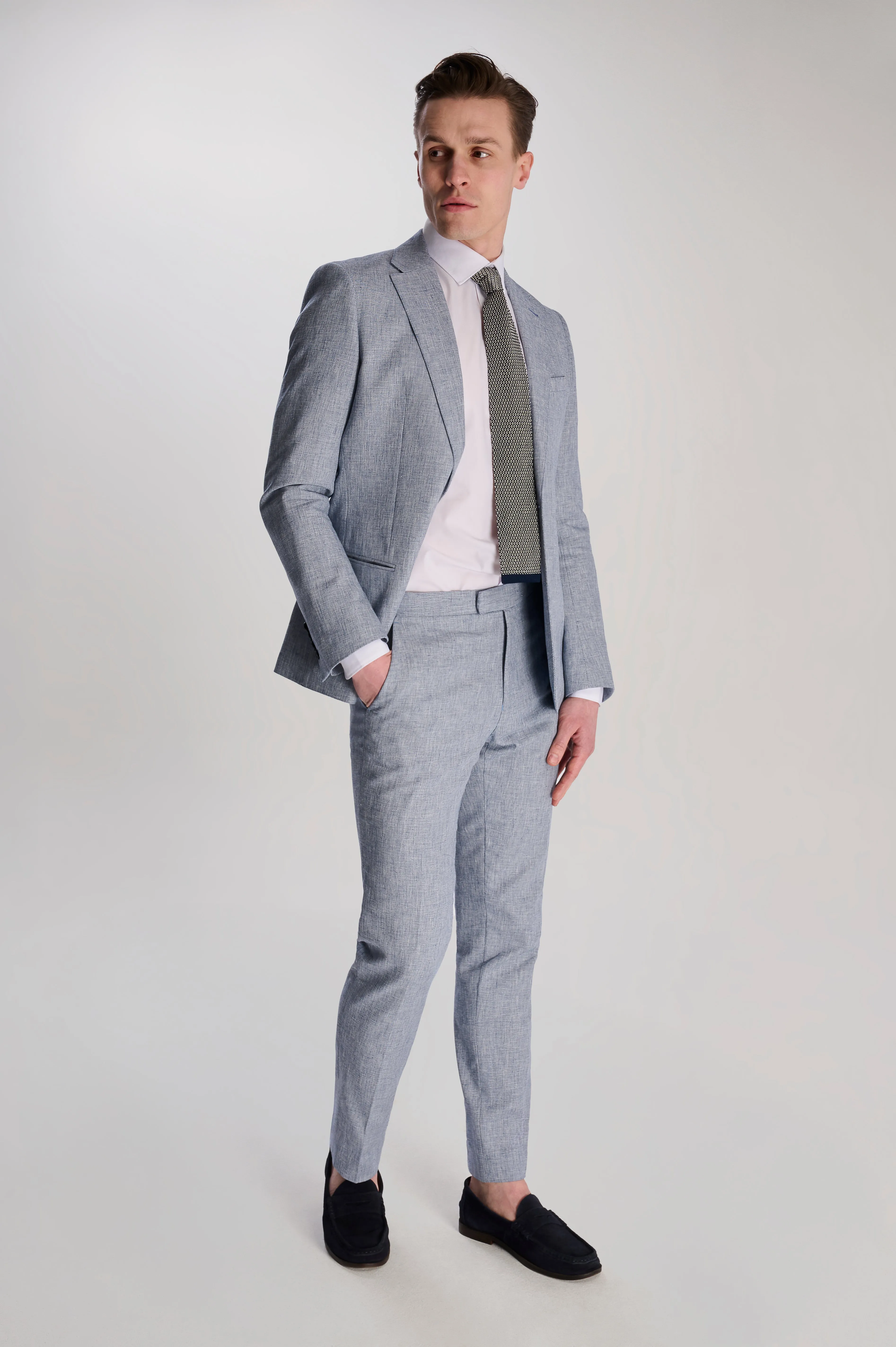 Giacomo Slim Fit Cotton Linen Suit Trousers in Chambray