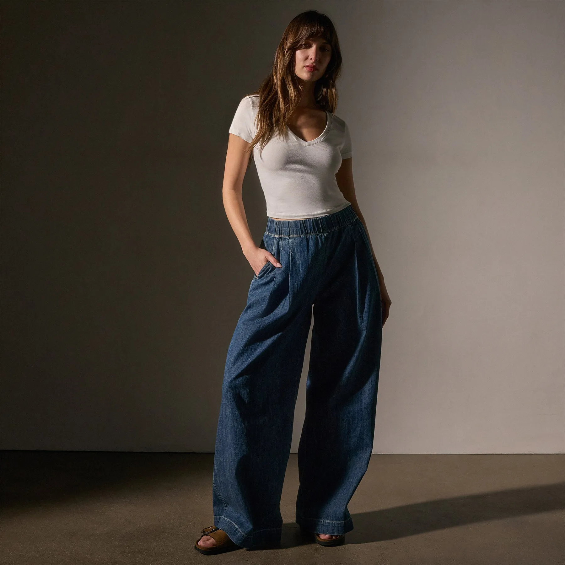 Pleated Denim Pant - Medium Wash