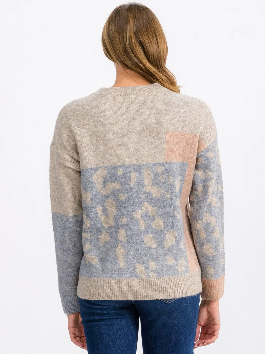 WOMEN'S LONG SLEEVE COLORBLOCK ANIMAL PRINT PULLOVER SWEATER