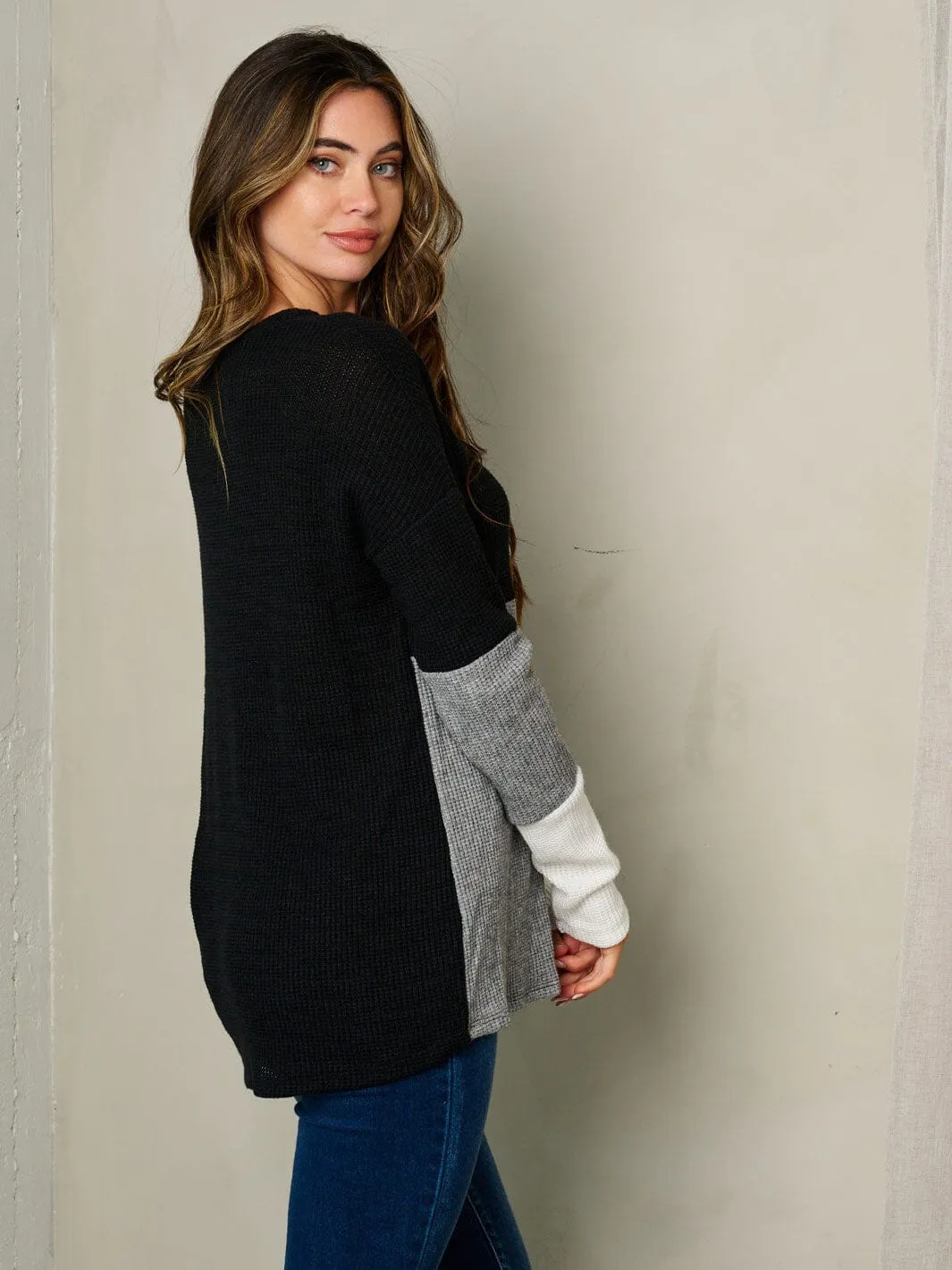 WOMEN'S LONG SLEEVE COLORBLOCK TOP