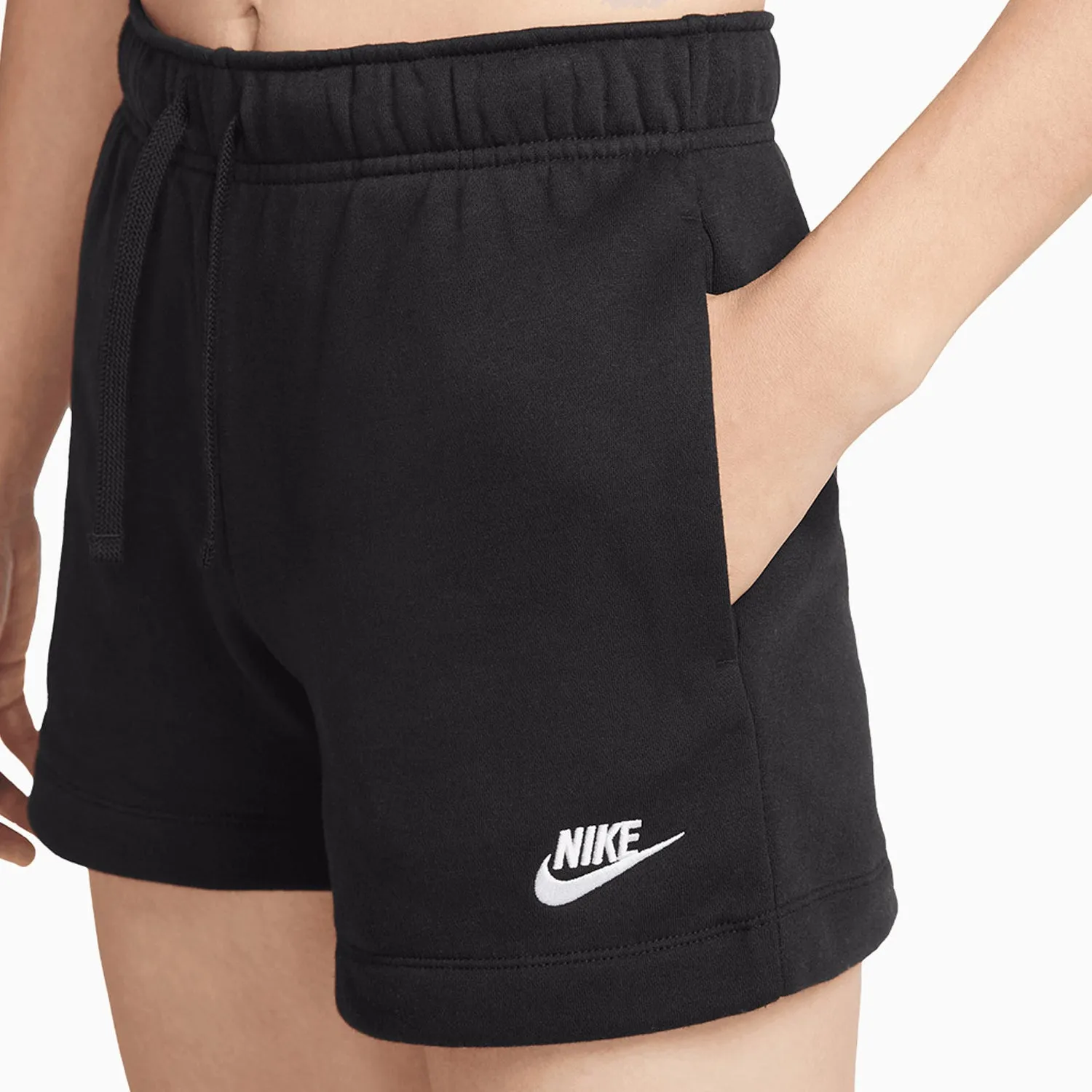 Women's Nike Sportswear Club Essentials Outfit
