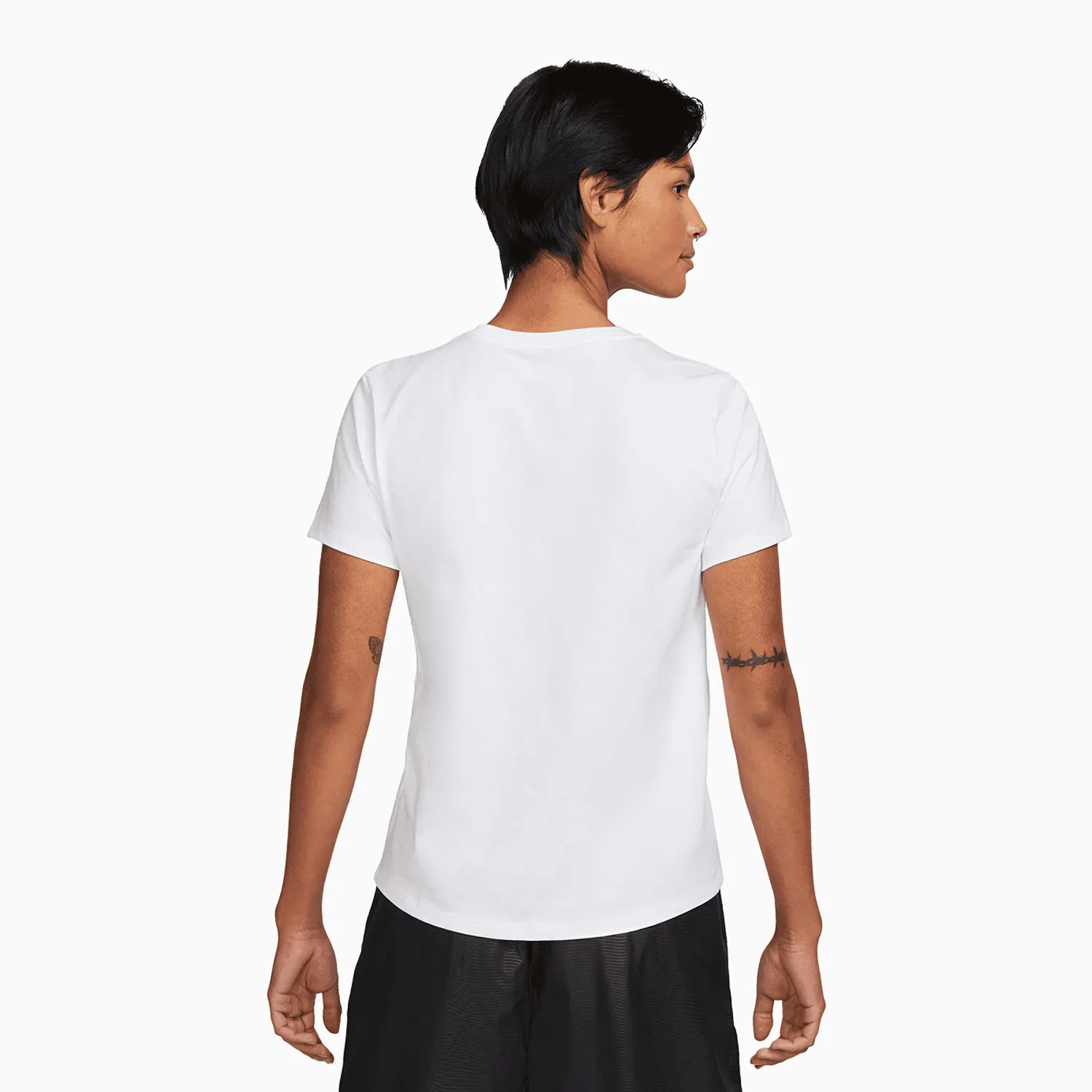 Women's Nike Sportswear Club Essentials Outfit