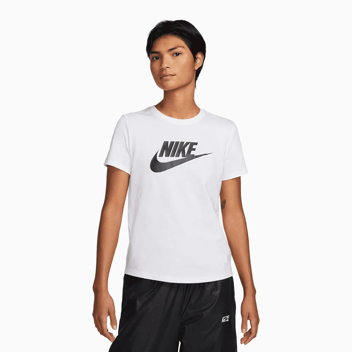 Women's Nike Sportswear Club Essentials Outfit